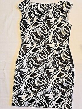 Bianca Nygård Petite Black & White Abstract Sheath Dress | Made in Canada | Size
